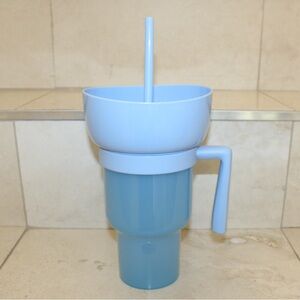 Cup and snack holder in blue (NWOT)
